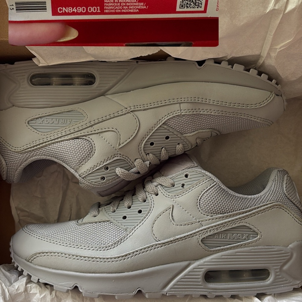 Nike Air Max 90 Wolf Gray Sneakers - Never Worn!